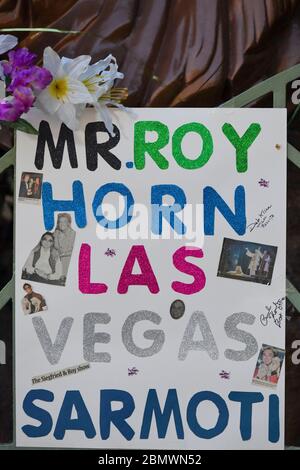 Las Vegas, NV, Stati Uniti. 10 maggio 2020. Ricordando Roy Horn sulla Las Vegas Strip a Las Vegas, Nevada, il 10 maggio 2020. Credit: Damairs carter/Media Punch/Alamy Live News Foto Stock