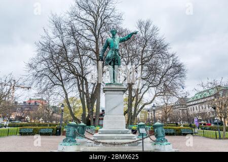 Statua del re Carlo XII al Giardino del Re nel centro di Stoccolma, Svezia. A volte, Carl XII o Carolus Rex, fu il re di Svezia dal 1697 Foto Stock