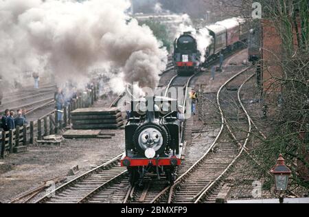 Thomas il motore serbatoio presso il motore Sheffield Park si trova sulla Bluebell Heritage Railway, West Sussex, Inghilterra Foto Stock