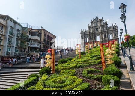 Macao, Cina - 16 maggio 2020: È una popolare attrazione turistica dell'Asia. Vista delle rovine della Cattedrale di San Paolo a Macao. Foto Stock