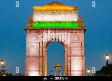 India Gate situato a Nuova Delhi, India - questo cancello è un monumento di guerra situato a cavallo del Rajpath. Il monumento turistico più famoso della capitale. Foto Stock