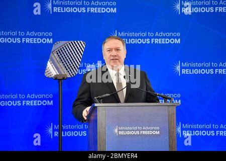 Il 18 luglio 2019, il Segretario di Stato americano Mike Pompeo ha rilasciato osservazioni al Ministerial to Advance Religious Freedom tenutosi presso il Dipartimento di Stato degli Stati Uniti a Washington, D.C. Foto Stock