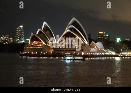 Il 4 agosto 2019, una vista della Sydney Opera House, uno dei punti di riferimento più rappresentativi dell'Australia, situata a Sydney, Australia. Il caratteristico design a vela dell'edificio lo rende una delle strutture più riconosciute a livello mondiale. Foto Stock