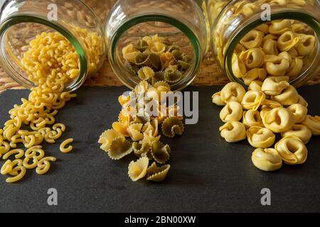 bates de cristal con pasta alimentare Foto Stock