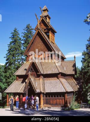 Gol stavkirke Stave Church in Norsk Folkemuseum, Bygdoy, Oslo, Regno di Norvegia Foto Stock