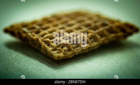 Primo piano Macro di un triturante, cereali per la colazione di grano malato Foto Stock