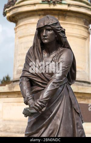 Monumento commemorativo di Gower, statua di Shakespeare Lady Macbeth, Stratford Upon Avon, Inghilterra, Regno Unito Foto Stock