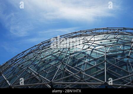 Architettura esterna e design della cupola geodetica del giardino d'inverno di Climatron presso il 'MISSOURI BOTANICAL GARDEN' - Saint Louis Town, MO Foto Stock