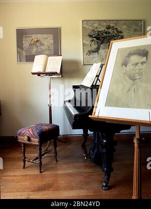 La sala musicale della fattoria della chiesa inglese Gerald Finzi Composer ad Ashamsworth Hampshire Foto Stock