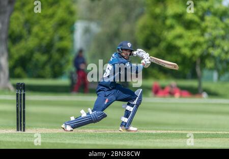 Anuj dal batte per un Derbyshire 2° XI in una partita del One Day Trophy contro Durham 16 maggio 2019 Foto Stock
