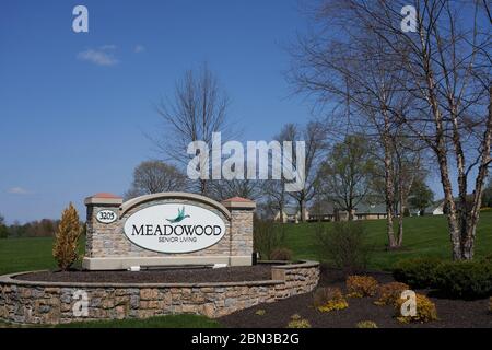 Worcester, PA - 19 aprile 2020: Firma per Meadowwood Senior Living Community. Foto Stock