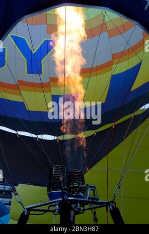 Mongolfiera nelle Alpi francesi. Francia. Foto Stock