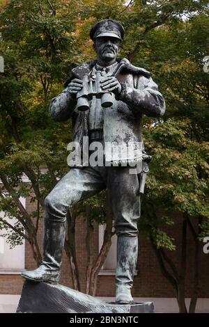 Statua di campo maresciallo il conte Alessandro di Tunisi 1891-1969 a Londra, Regno Unito Foto Stock