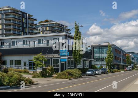 VICTORIA, CANADA - 14 LUGLIO 2019: Edifici moderni e vista sulla strada tempo estivo British Columbia. Foto Stock