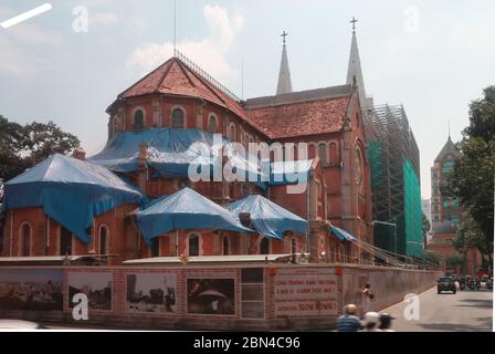 Ho Chi Minh City, Palazzo dell'Indipendenza, coperto, riparazione, restauro, impalcatura, telone, vietnam, guerra del vietnam, cultura, saigon, indocina, simbolo, Foto Stock