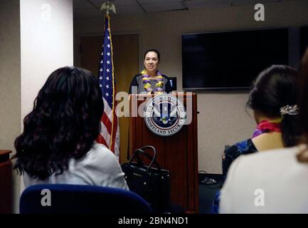 CBP Privacy and Diversity Office ha il programma del 2019 Asian American and Pacific Islander Heritage Month. Il programma prevede l'intervento di una persona di riferimento, Honor Garcia-Tomchick, Direttore Esecutivo, Ufficio di Gestione delle risorse umane, direzione Talent Management, il 24 maggio 2019 presso il Ronald Reagan Building e International Trade Center. Foto Stock