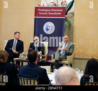 Il commissario responsabile per le dogane e la protezione delle frontiere degli Stati Uniti, Mark Morgan, parla a un panel alla tavola rotonda sulla sicurezza nazionale di Washington, al Cosmos Club Washington, D.C., il 04 dicembre 2019. Dogana e protezione delle frontiere degli Stati Uniti Foto Stock