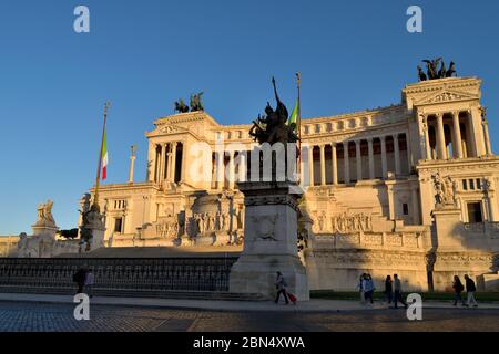 12 maggio 2020, Roma, Italia: Veduta dell'altare della Patria senza turisti a causa della fase 2 del blocco Foto Stock