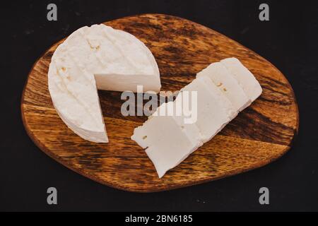 queso Panela fette di formaggio, cibo messicano, formaggio bianco e fresco in messico Foto Stock