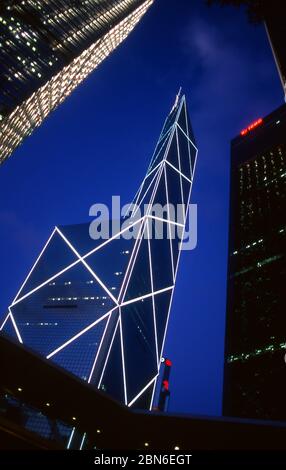 Cina: Bank of China Tower o BOC Tower (costruito tra il 1985 e il 1990), centro, Hong Kong. Originariamente una zona scarsamente popolata di agricoltura e. Foto Stock