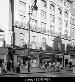 1997, Avon House, Oxford Street, centro di Londra, Inghilterra sud-orientale Foto Stock