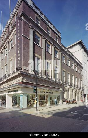 1997, Avon House, Oxford Street, centro di Londra, Inghilterra sud-orientale Foto Stock