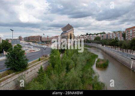 Madrid, Spagna. 14 maggio 2020. Opere di demolizione al Vicente Calderon, Atletico de Madrid vecchio stadio 13-05-2020 Credit: CORDON PRESS/Alamy Live News Foto Stock