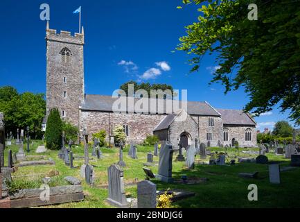 12 ° secolo Chiesa di Sant'Agostino nella parrocchia di Rumney, Cardiff, Galles. Foto Stock