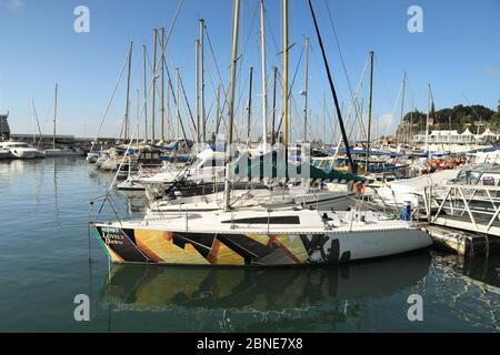 Funchal, Madeira, Portogallo - Settembre 2017: Barche nel porto di Funchal Foto Stock