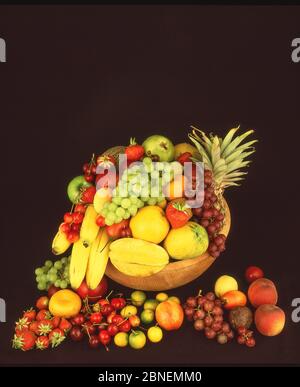 Frutta e frutta tropicale selezione, Greater London, England, Regno Unito Foto Stock