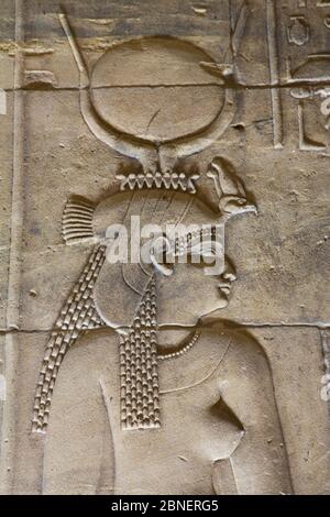 Rilievi della Dea Iside, Santuario, Tempio di Iside, Patrimonio dell'Umanità dell'UNESCO, Isola di Philae, Assuan, Egitto Foto Stock