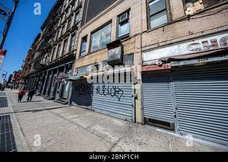 New York, N.Y/USA – 13 maggio 2020: I negozi di Canal Street sono chiusi a causa dei rischi per la salute del COVID-19. Credit: Gordon Donovan/Alamy Live News Foto Stock