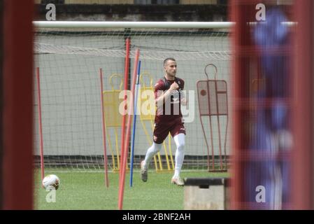 Torino, Italia. 14 maggio 2020. In azione durante la traning individuale del Torino FC durante il Covid-19. A Torino allo Stadio Filadelfia, ON, Italia. 14 maggio 2020. (Foto di Alberto Gandolfo/Pacific Press) Credit: Pacific Press Agency/Alamy Live News Foto Stock