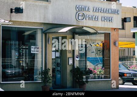 Limassol Cipro 14 maggio 2020 Vista di un negozio per le strade di Limassol, isola di Cipro Foto Stock