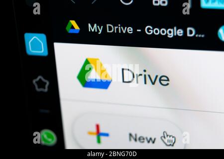 Sankt-Petersburg, Russia, 11 maggio 2020: Icona dell'applicazione della homepage di Google Drive sulla schermata di Apple iMac. Icona dell'unità Google. Applicazione Google Drive Foto Stock
