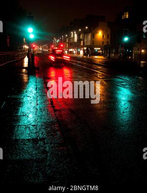 Edimburgo traffico notturno, paesaggio, Scozia Foto Stock