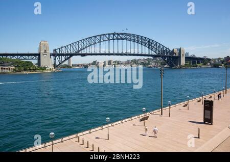 Il Sydney Harbour Bridge da Bennelong Point, Sydney, NSW, Australia Foto Stock