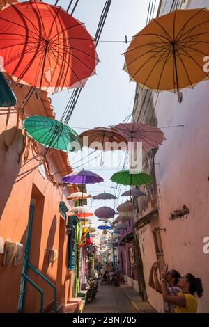 Scena di strada, Getsemani Barrio, Cartagena, Dipartimento di Bolivar, Colombia, Sud America Foto Stock