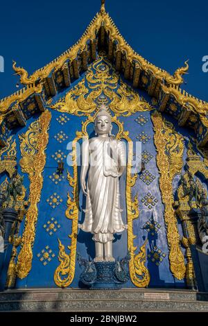 Wat Rong Suea Ten (Tempio Blu) a Chiang Rai, Thailandia, Sud-Est Asiatico, Asia Foto Stock