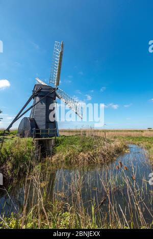 Herringfleet Mill (Walker's Mill), mulino di drenaggio dello stile di mulino per fumatori, Herringfleet, Suffolk, Inghilterra, Regno Unito, Europa Foto Stock