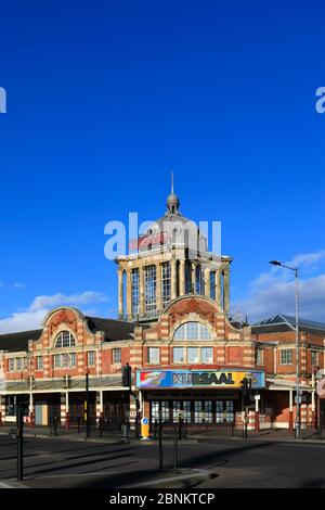 Il Kursaal Center, Southend-on-Sea Town, Thames Estuary, Essex, County, Inghilterra, UK Foto Stock