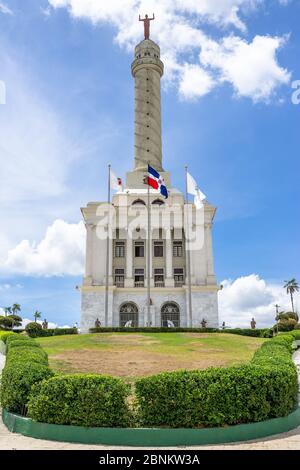 Caraibi, grandi Antille, Repubblica Dominicana, Santiago, vista frontale del Monumento a los Héroes de la Restauración Foto Stock