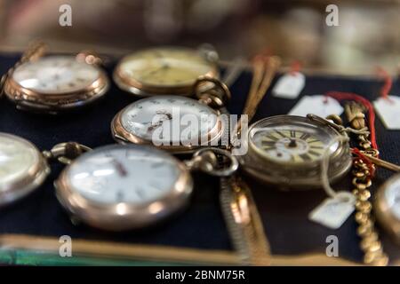 Antiquariato, orologi antichi, orologi da tasca Foto Stock