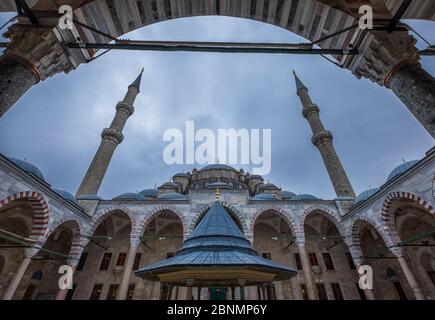Turchia, Istanbul, comune di Fatih, quartiere di Fatih, Moschea Fatih Foto Stock