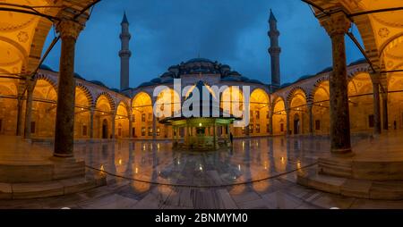 Turchia, Istanbul, comune di Fatih, quartiere di Fatih, Moschea Fatih Foto Stock
