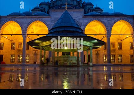 Turchia, Istanbul, comune di Fatih, quartiere di Fatih, Moschea Fatih Foto Stock