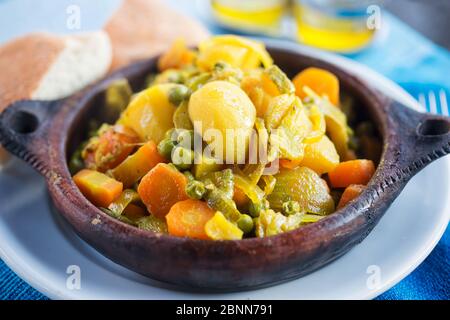 Tajine vegetale, 7 legumi tajine, Marocco Foto Stock