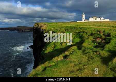 Loop Head Lighthouse, Kilkeel, County Clare, Munster, Irlanda, Europa Foto Stock