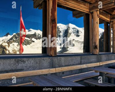 Neve, ghiaccio, ghiacciai, montagne, vette, cielo, umore del mattino, estate, stazione di montagna Foto Stock