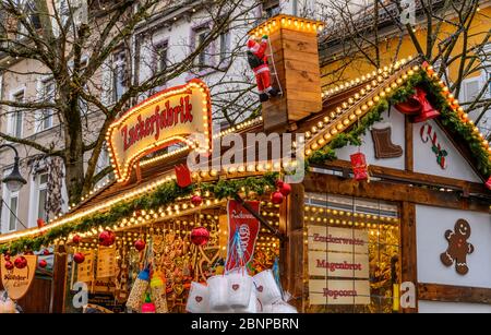 Germania, Assia, Odenwald, Bergstrasse, Bensheim, mercatino di Natale, dolci Foto Stock